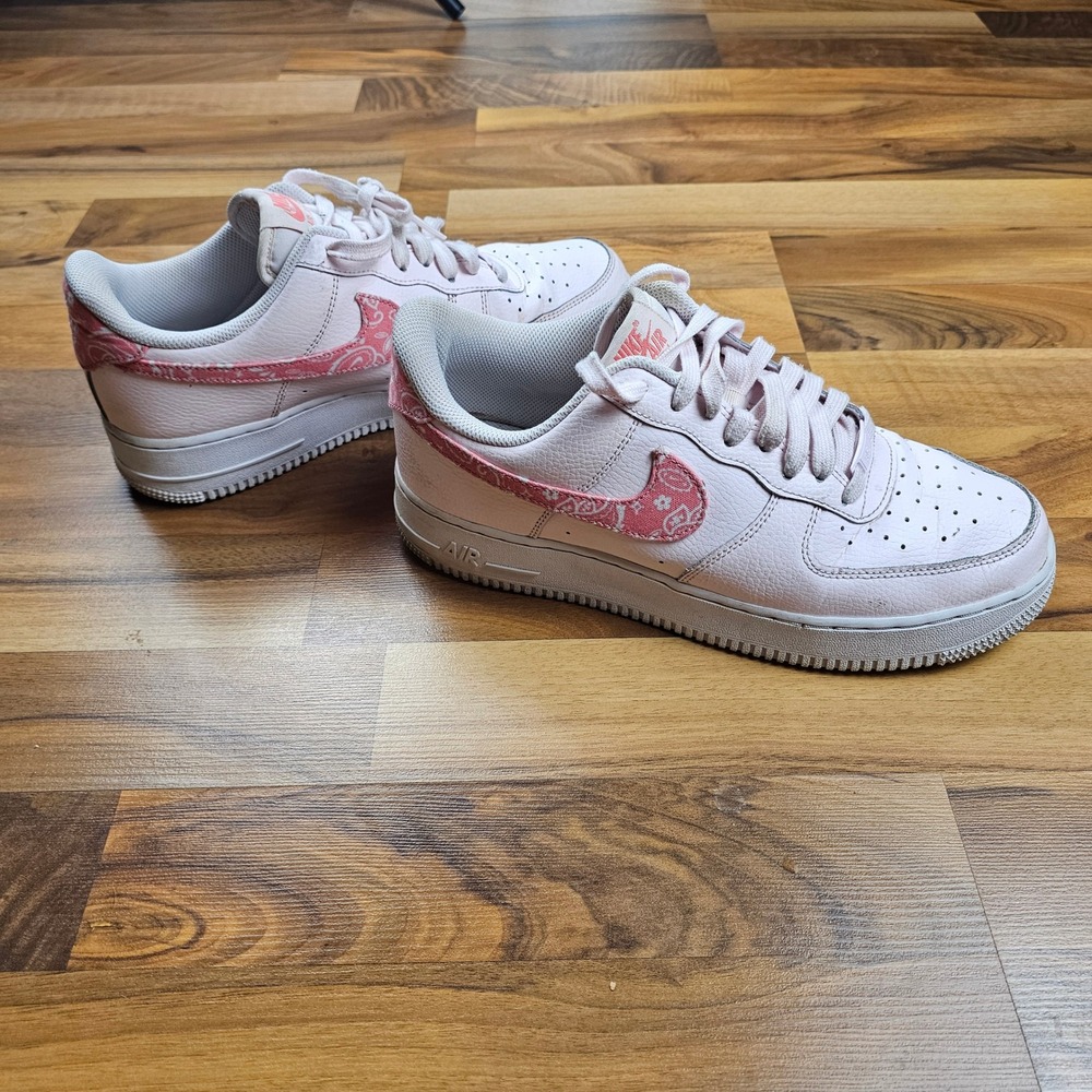 Nike Air Force 1 Low Paisley Pink White Bandana Sneakers DJ9942-600 Womens 10.5